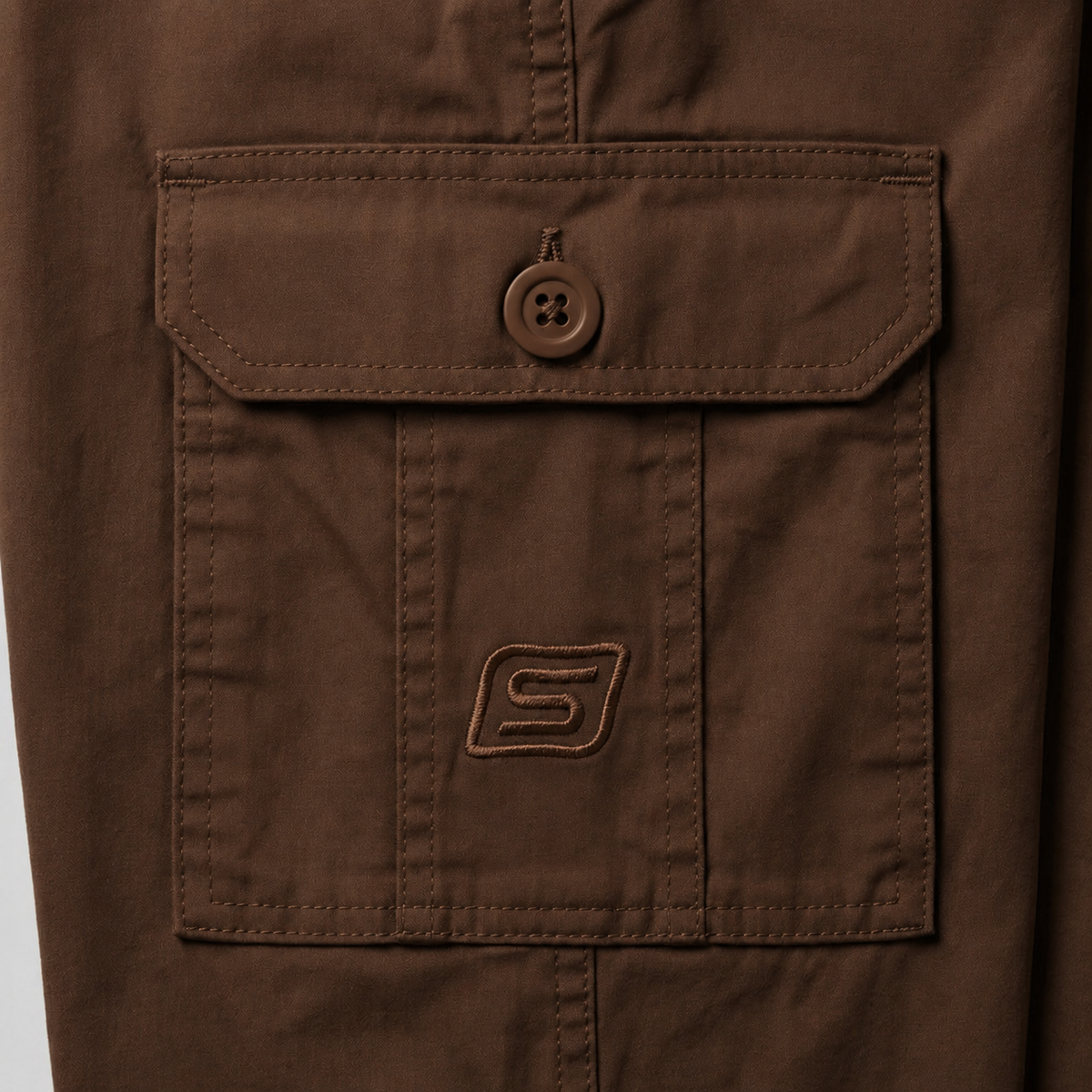 Brown Urban Souls Cargo Pant 8805, pocket and logo detail