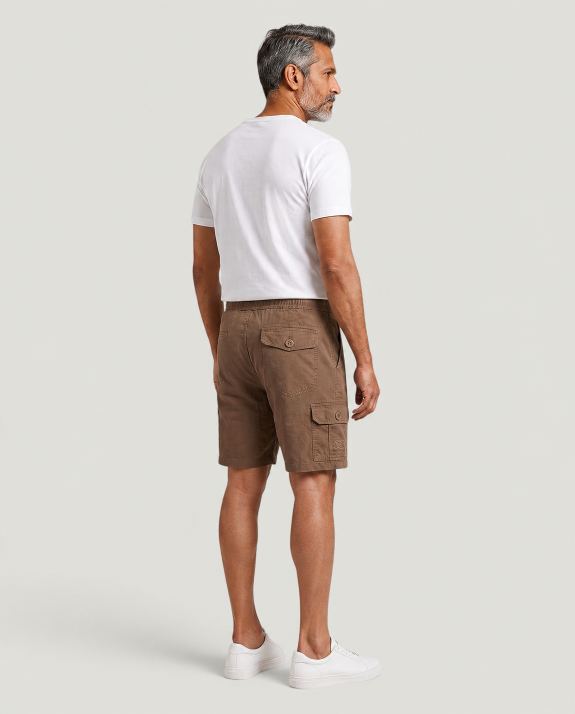 Brown Urban Souls Cargo Bermuda, back view on model