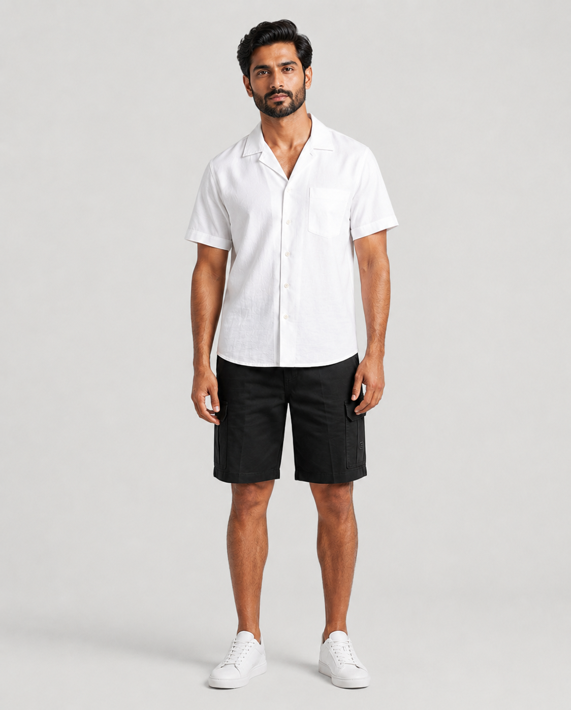 Black Urban Souls Cargo Bermuda, casual look on model